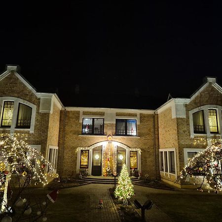 Villa Leonardo Ventspils Extérieur photo