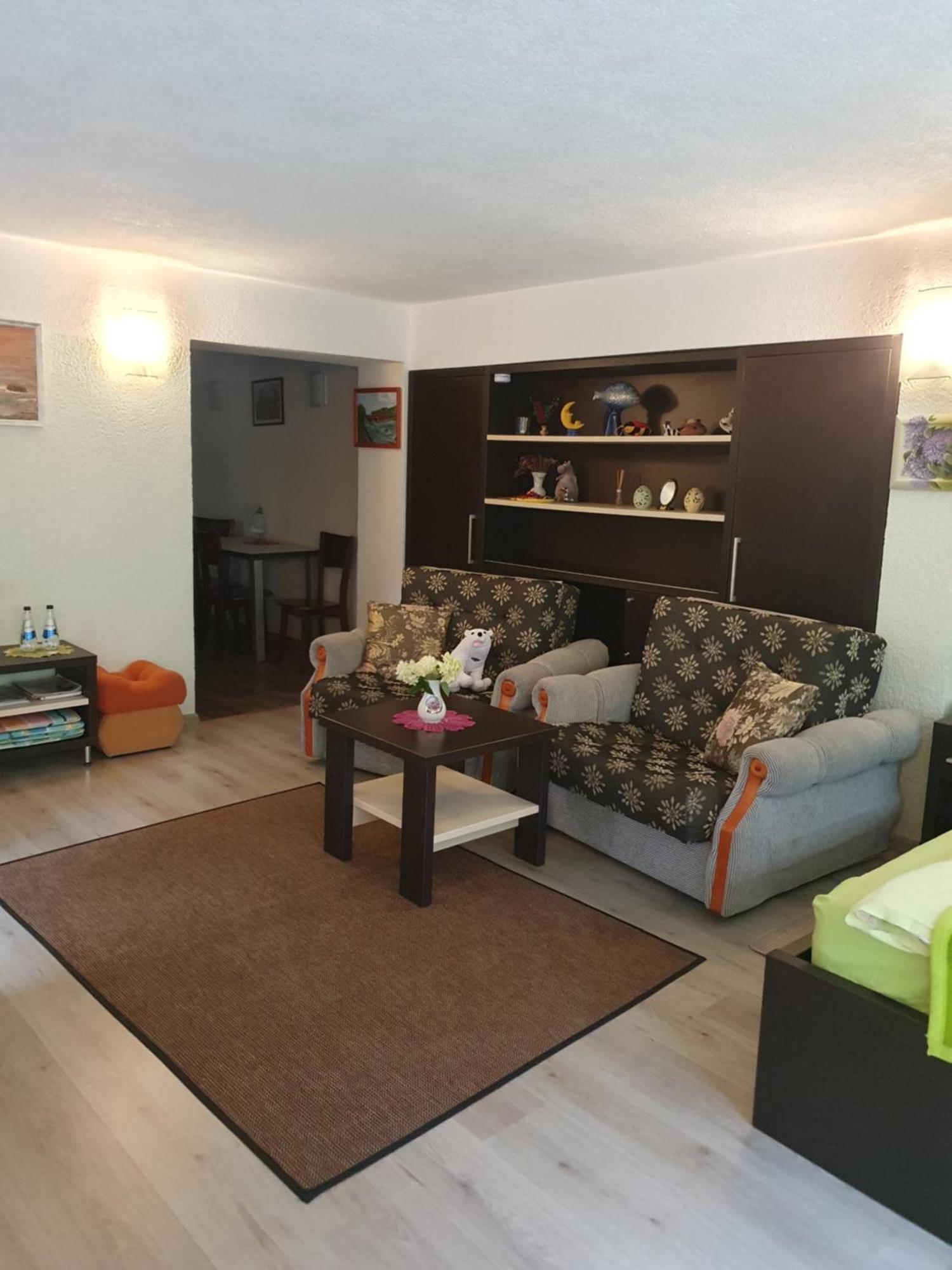 Villa Leonardo Ventspils Extérieur photo