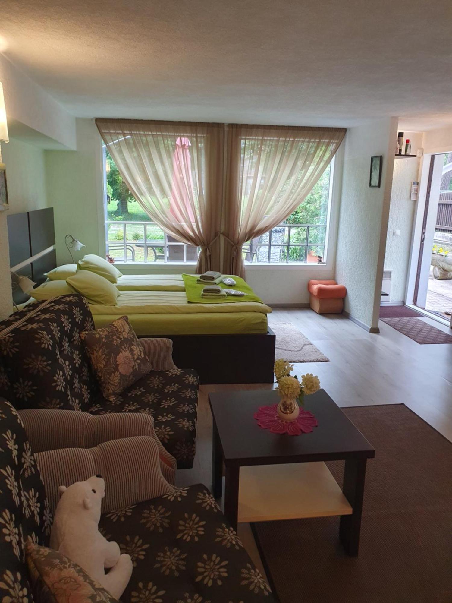 Villa Leonardo Ventspils Extérieur photo