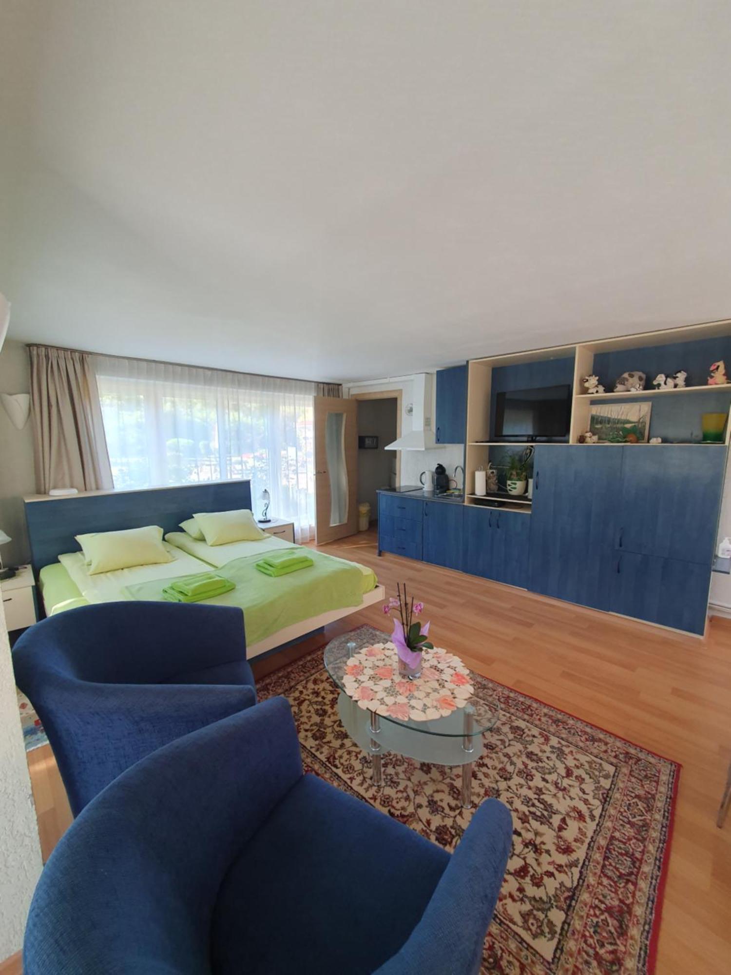 Villa Leonardo Ventspils Extérieur photo
