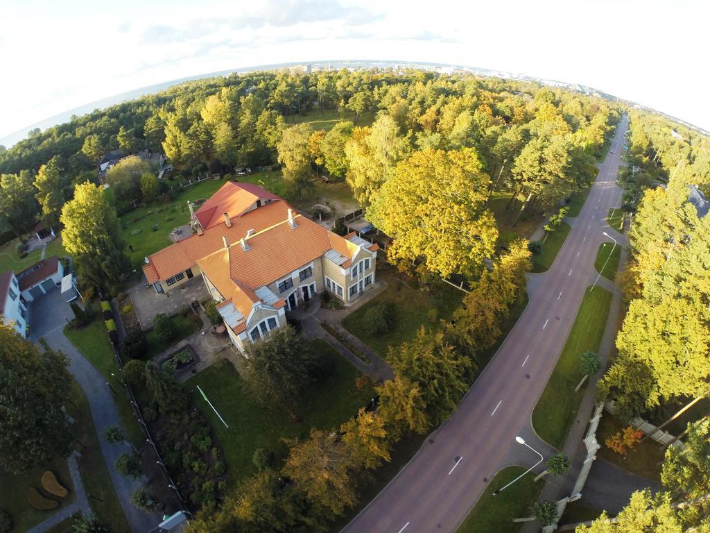 Villa Leonardo Ventspils Extérieur photo