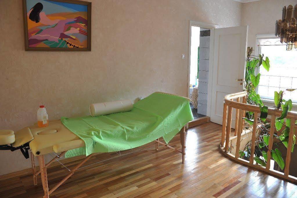 Villa Leonardo Ventspils Extérieur photo